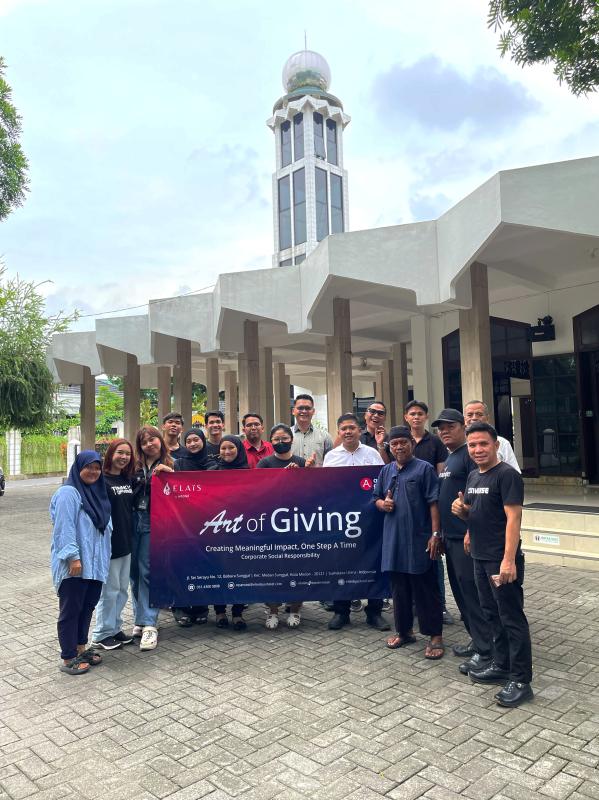 Elais by ARTOTEL Medan Gelar CSR Perdana, Bersihkan Masjid Al-Ishlah Elais by ARTOTEL Medan Gelar CSR Perdana, Bersihkan Masjid Al-Ishlah