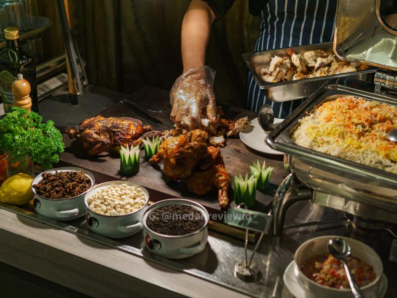 Bukber Medan 2026 Terbaik! Buffet Ramadhan Nostalgia 90 di Four Points by Sheraton Medan Bukber Medan 2026 Terbaik! Buffet Ramadhan Nostalgia 90 di Four Points by Sheraton Medan